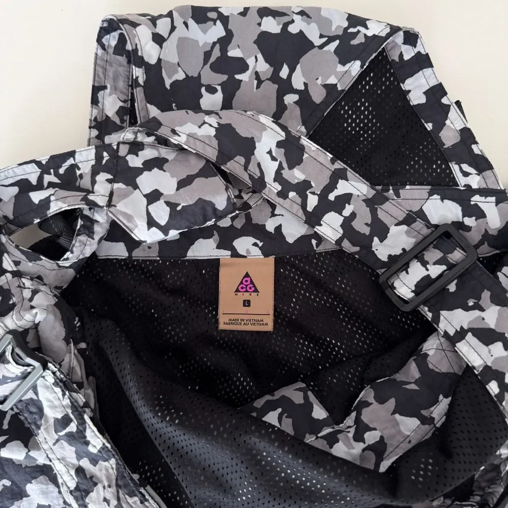 Nike ACG‎ Woven Overalls Mens Large Black White Gray Camo Print AOP CI0417-010